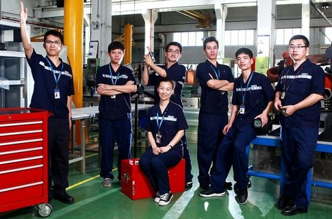 進(jìn)士總經(jīng)理出席世界著名企業(yè)青年人才發(fā)展高峰